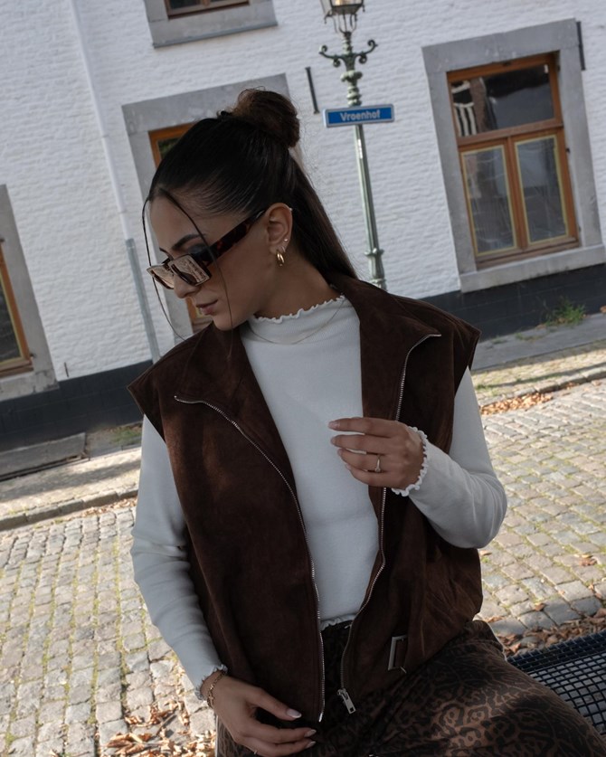 42112_1.jpg